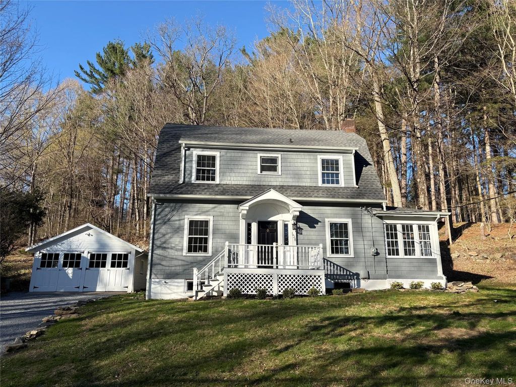 158 Millwood Road, Chappaqua