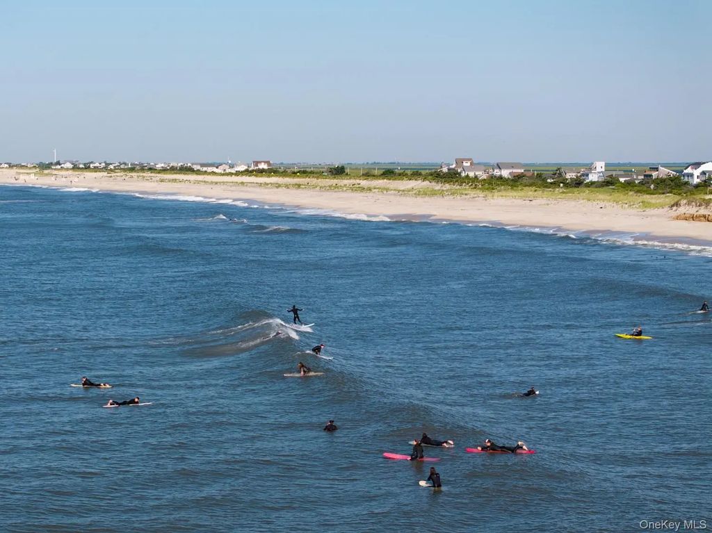 2 Cottage Walk, Gilgo Beach