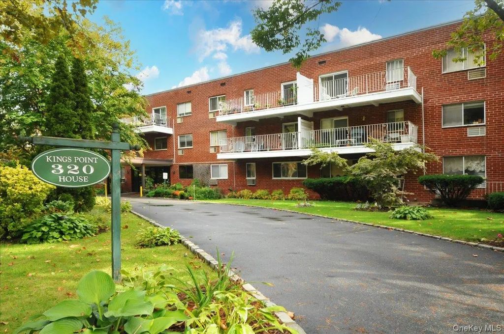 320 E Shore Road # 4c, Great Neck