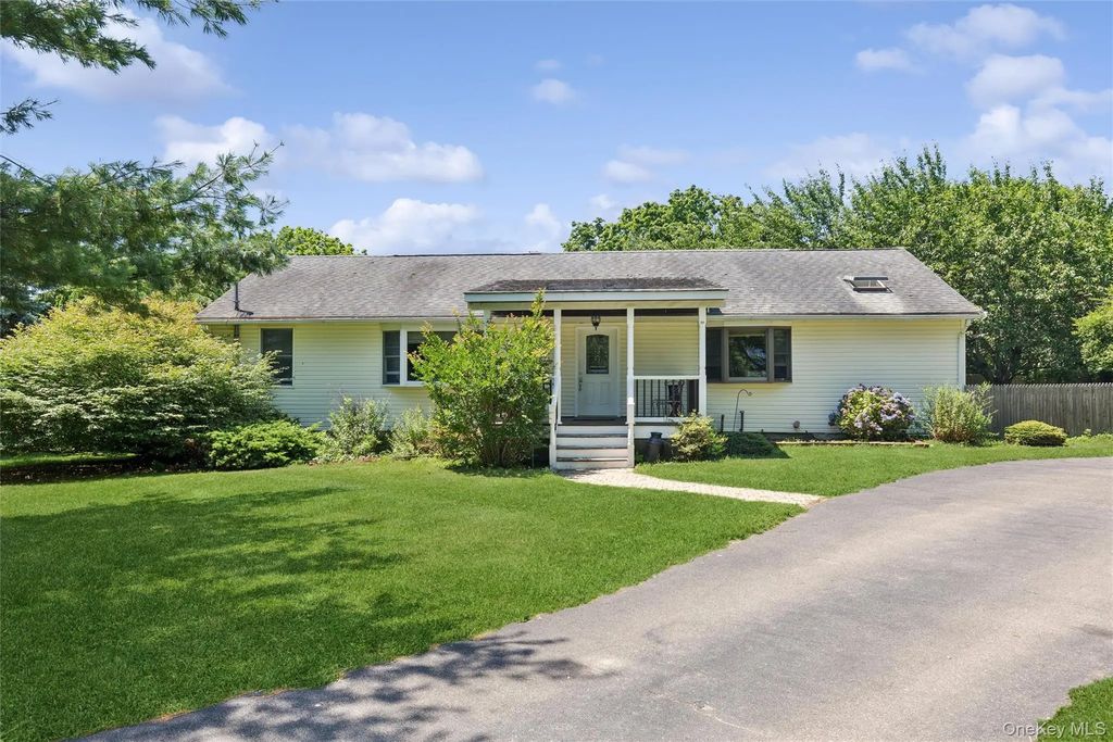 6205 Alvahs Lane, Cutchogue