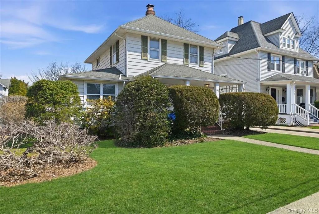 25 Raymond Street, Rockville Centre