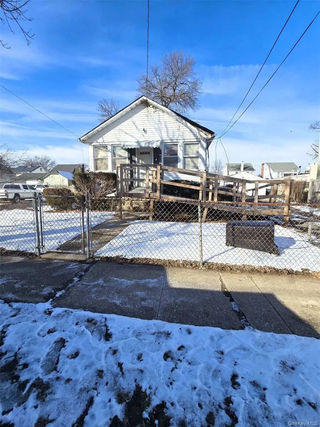 27 Midwood Street, Hempstead