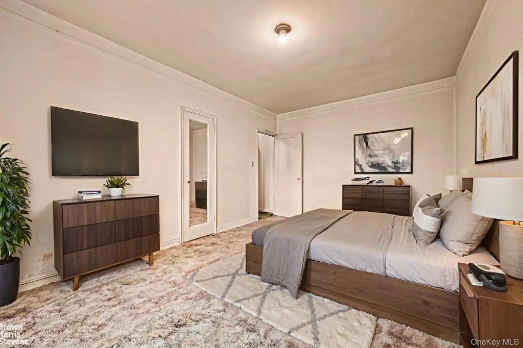 77-14 113th Street # 3o, Forest Hills