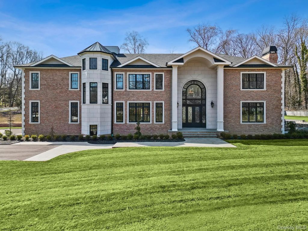 24 Landview Drive, Dix Hills