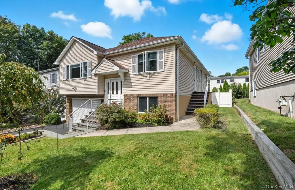 12 Crestview Drive, White Plains