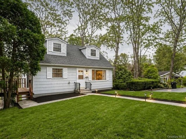 76 Beverly Road, Mount Kisco