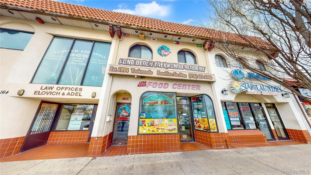 166 W Park Avenue, Long Beach