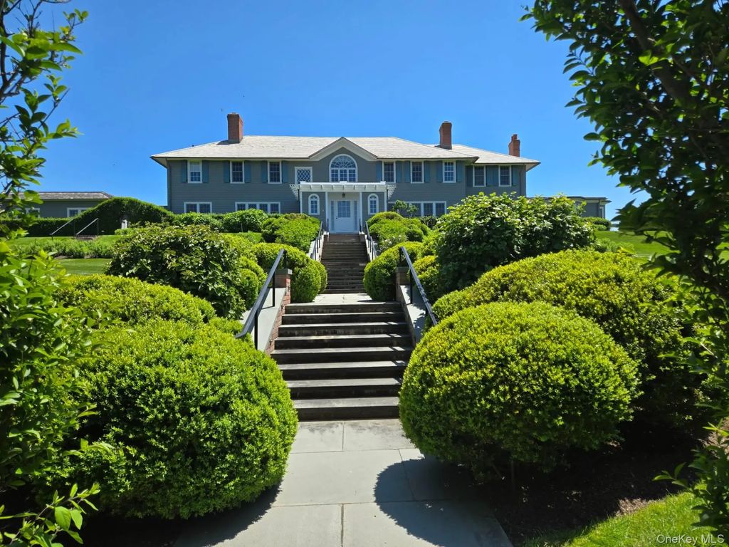 165 Lily Pond Lane, East Hampton