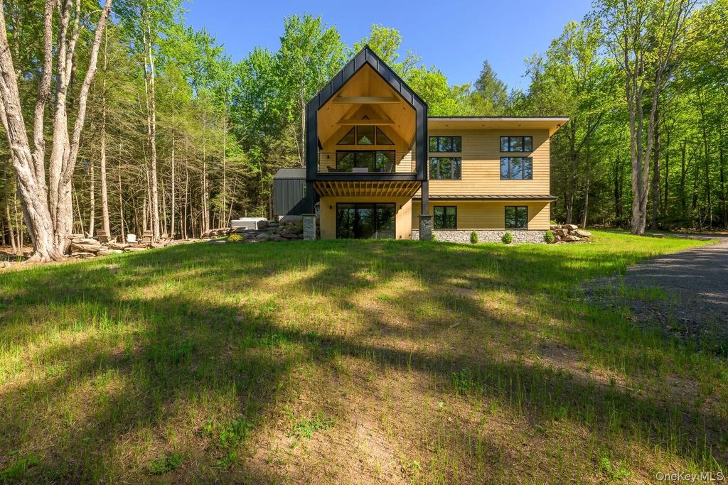 31 Windham Farms Road, Windham
