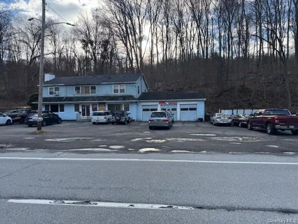 3925 Danbury Road, Brewster