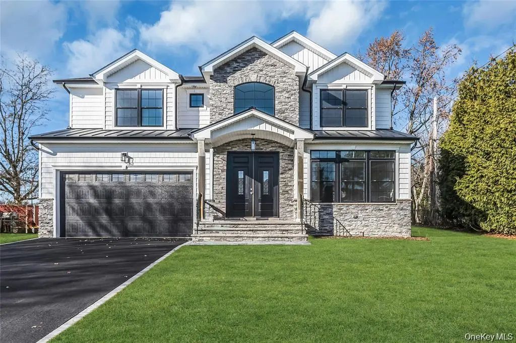 2510 Haff Avenue, North Bellmore