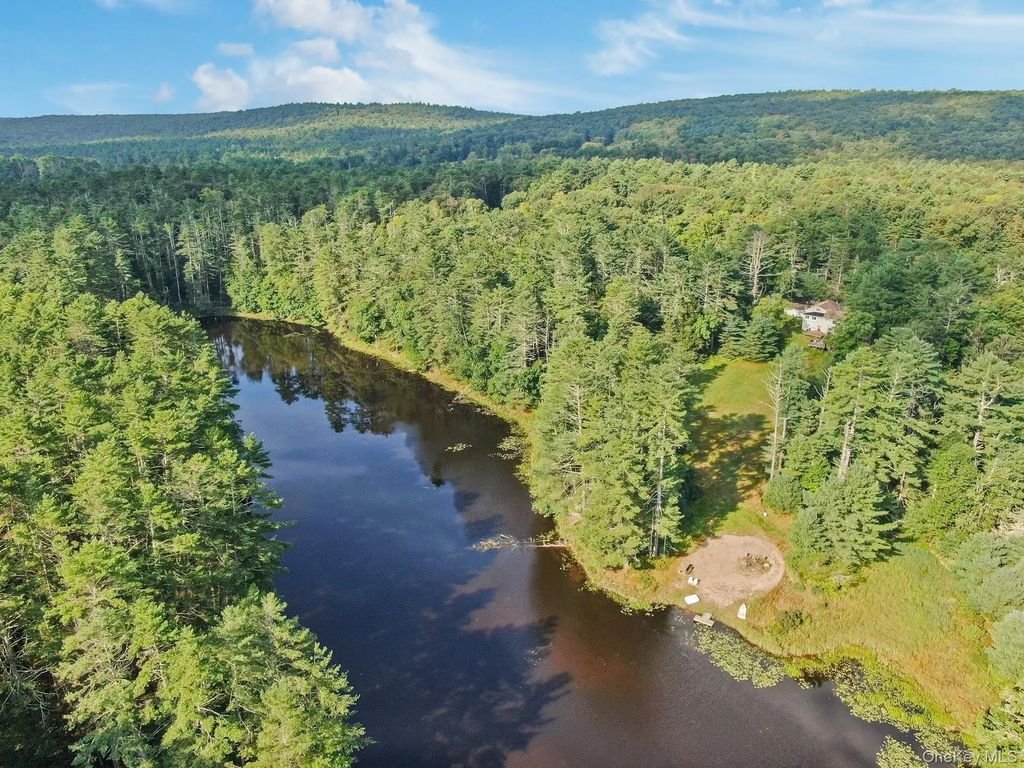 86 Beaver Brook Road, Yulan