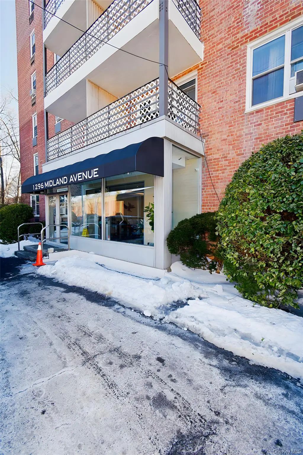 1296 Midland Avenue # 5g, Yonkers