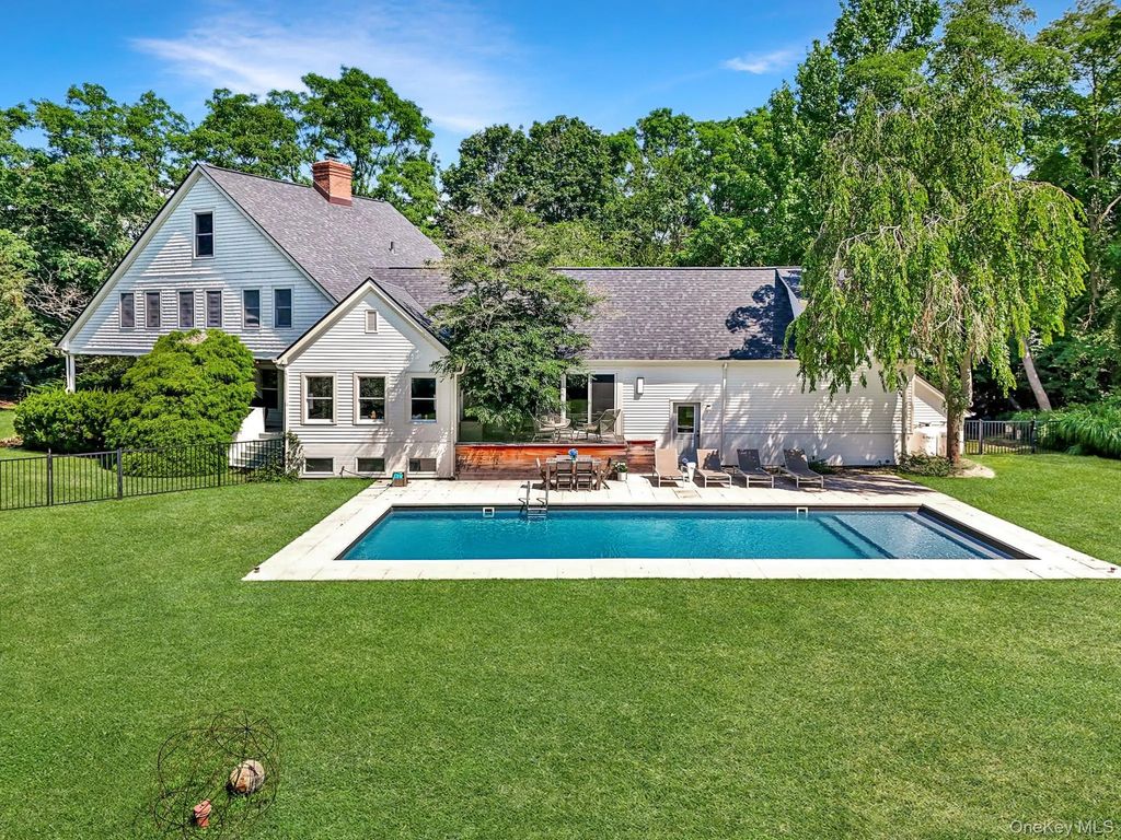 17 Oak Meadow Lane, Bellport Village