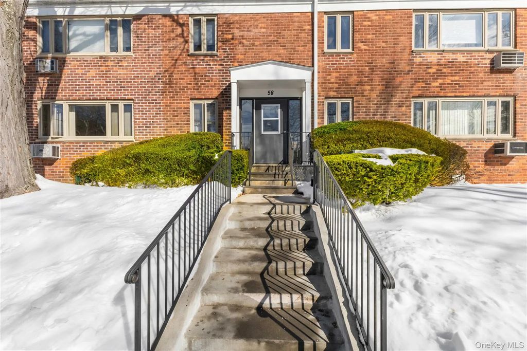 58 Lawrence Court # A, White Plains