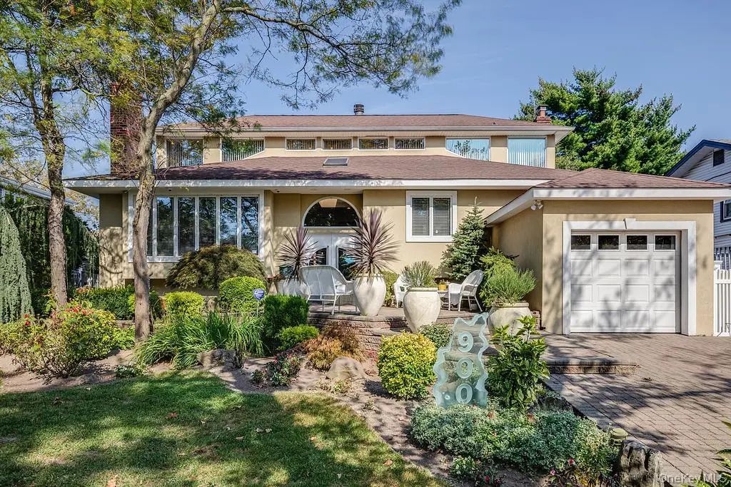 900 Kilmer Lane, North Woodmere