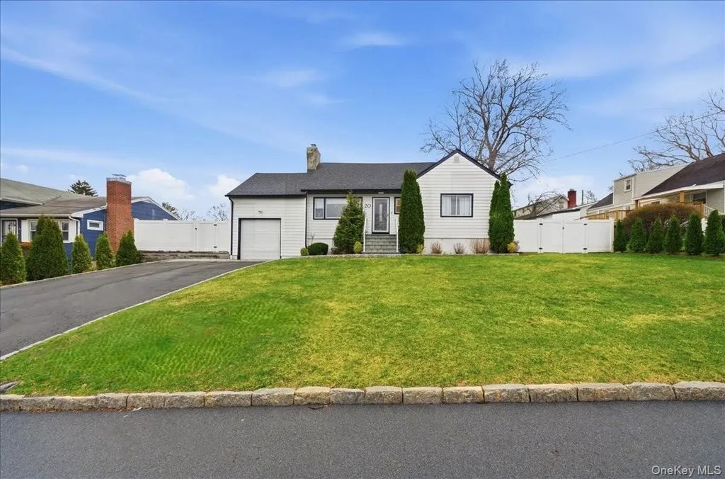 20 Van Buren Place, White Plains