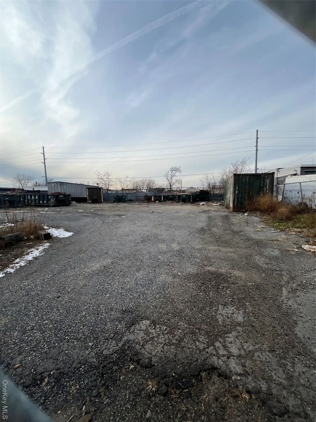 4186-4200 Industrial Place, Island Park