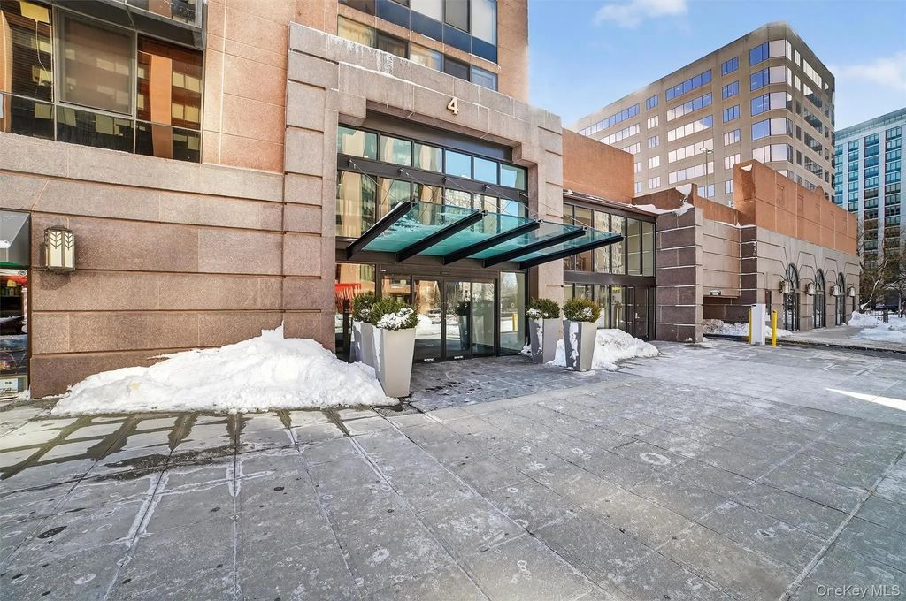 4 Martine Avenue # 612, White Plains