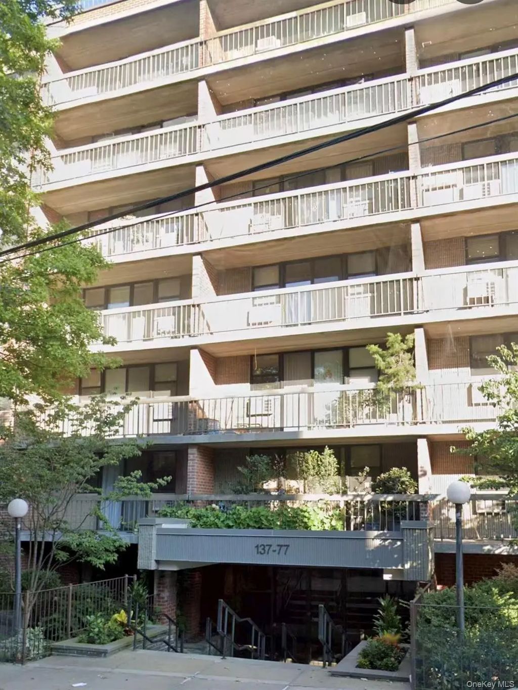 137-77 45th Avenue # 3p, Flushing