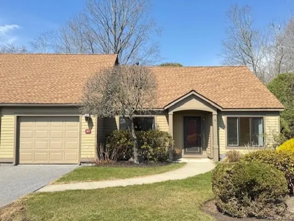 680 Heritage Hills Drive # C, Somers