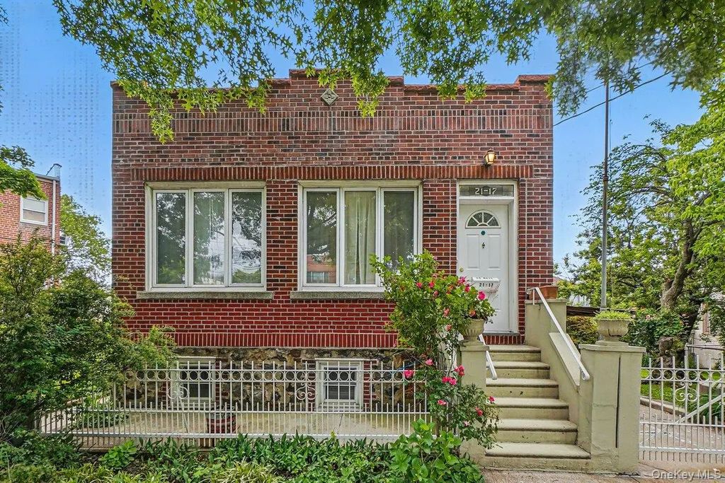 2117 Hazen Street, East Elmhurst