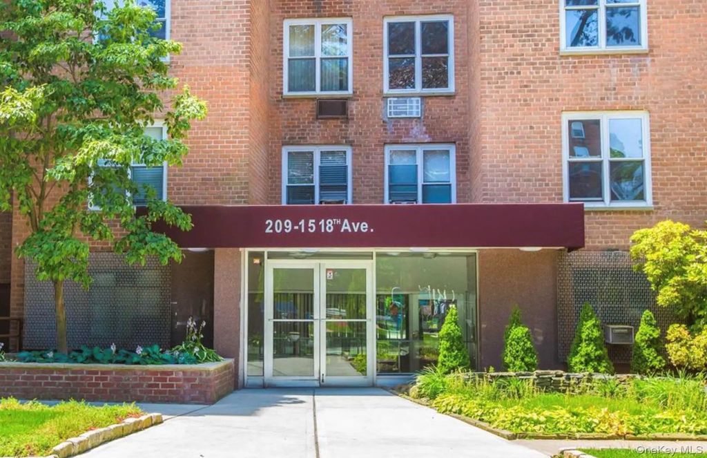 209-15 18th Avenue # 3e, Bayside