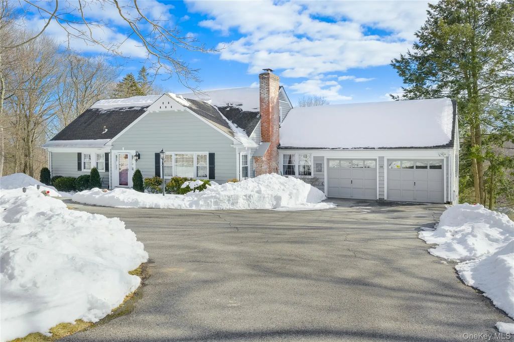 18 Hayrake Lane, Chappaqua
