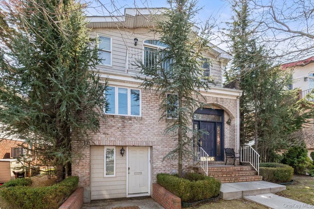 607 Lanett Avenue, Far Rockaway