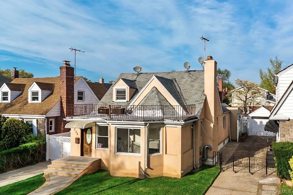 73-33 188th Street, Fresh Meadows