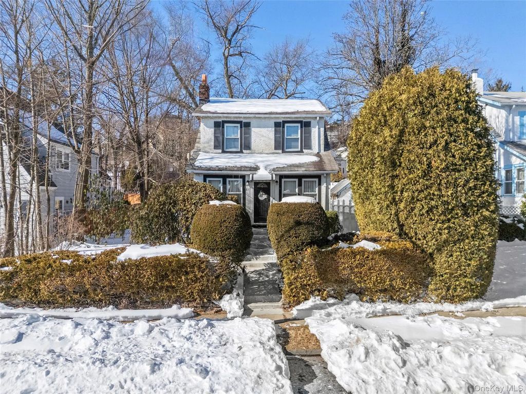51 Agnola Street, Yonkers