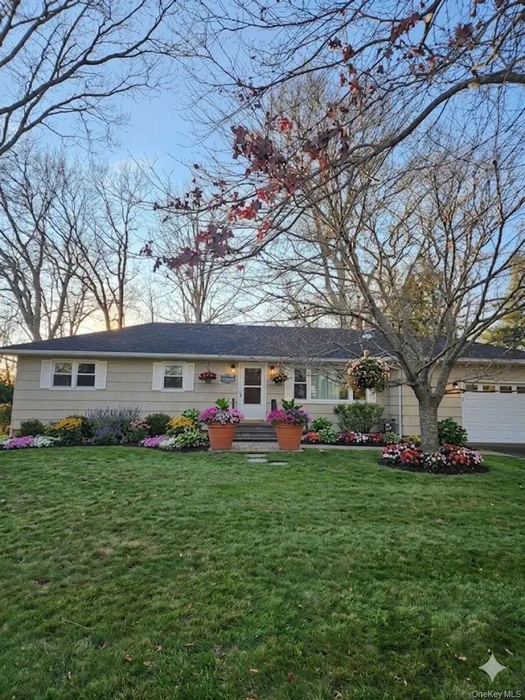 290 Gull Pond Lane, Greenport