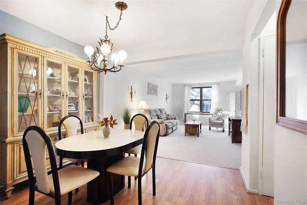 22424 Union Turnpike # 2o, Oakland Gardens