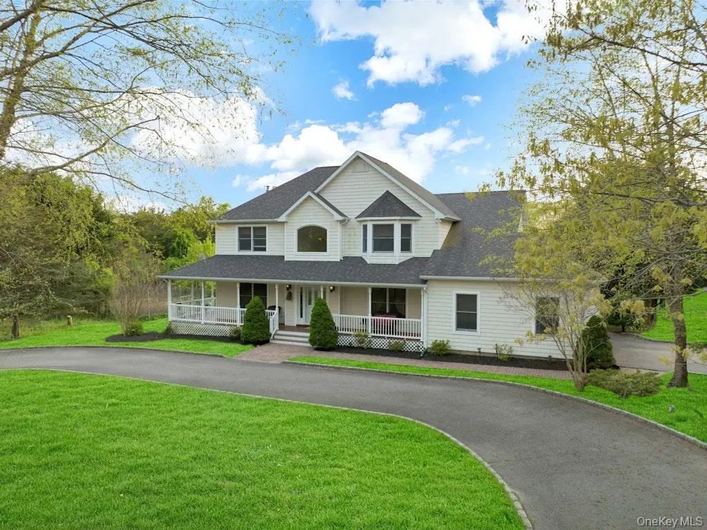 2655 Rocky Point Road, East Marion