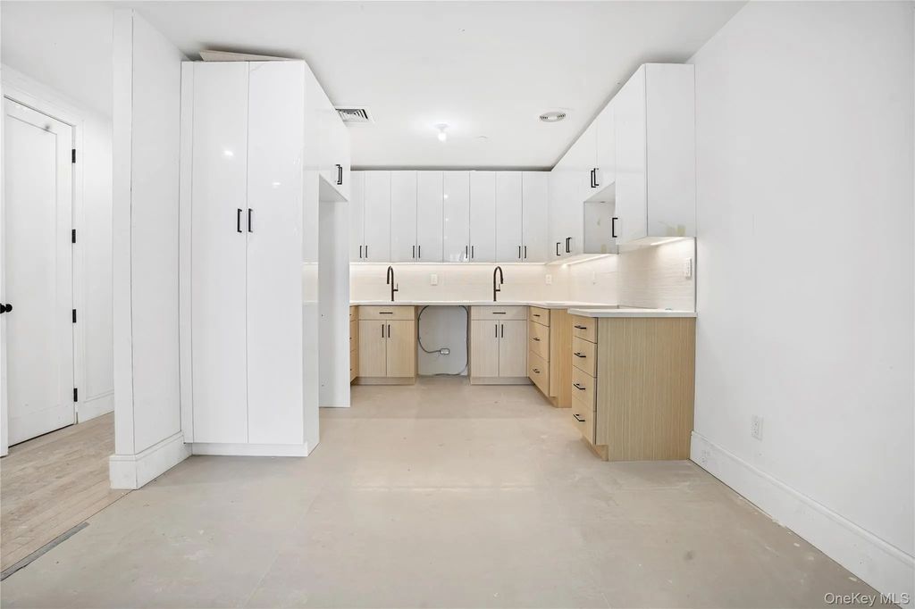 376 Vernon Avenue # 3a, Brooklyn
