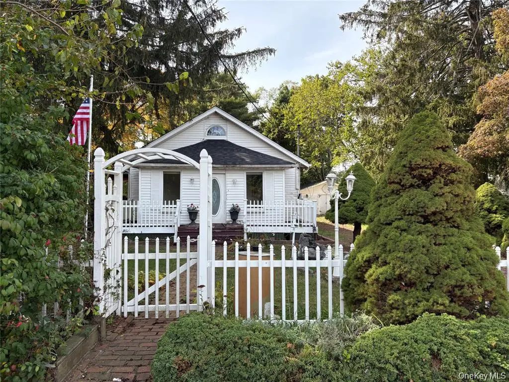2408 Pine Avenue, Ronkonkoma