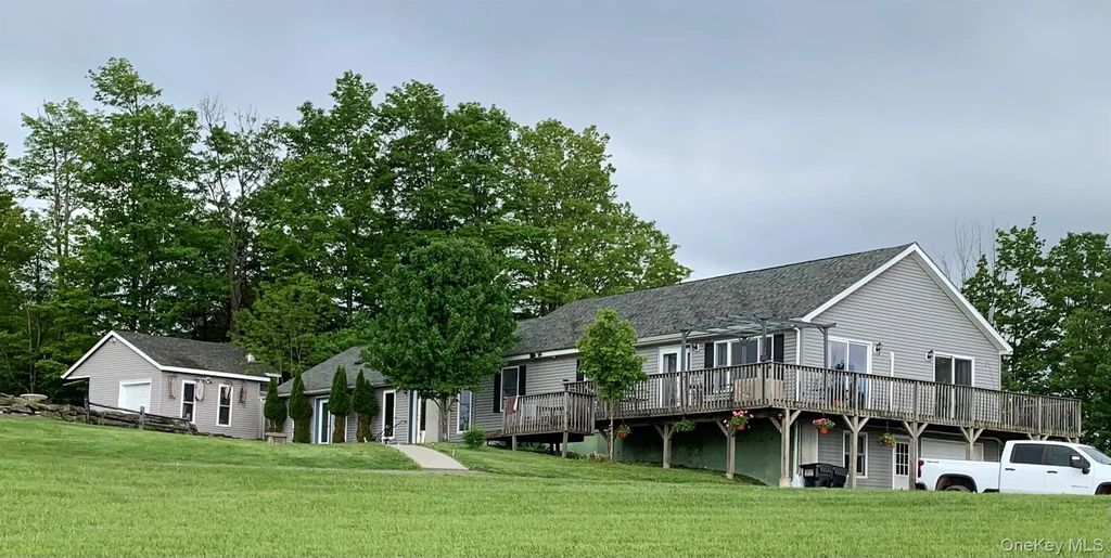 6 Rock View Lane, Loch Sheldrake