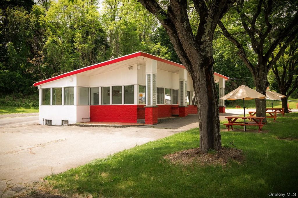90 Old Route 9w, Port Ewen