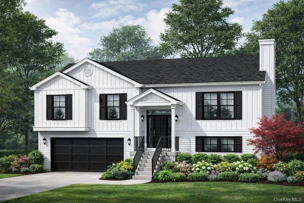 455-4 Middle Road, Riverhead