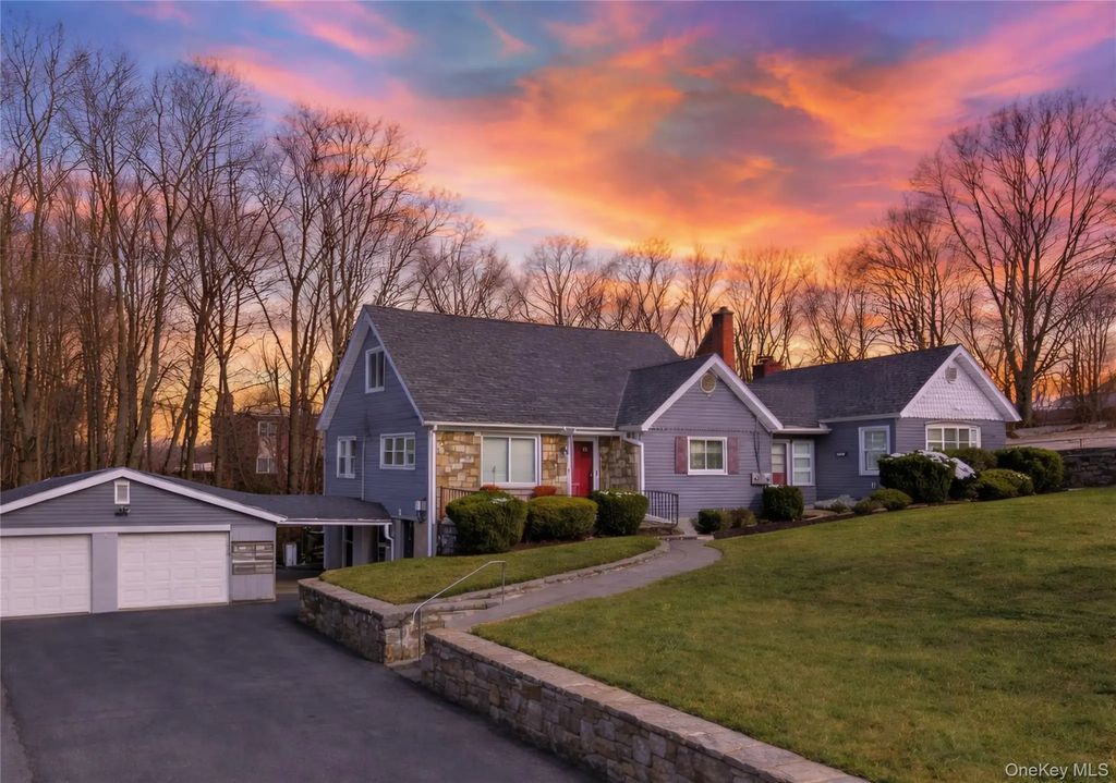 30 Lakeview Terrace, Mahopac