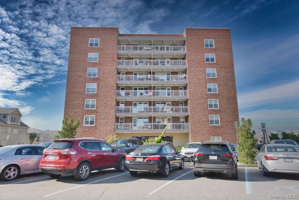 855 E Broadway # 3f, Long Beach