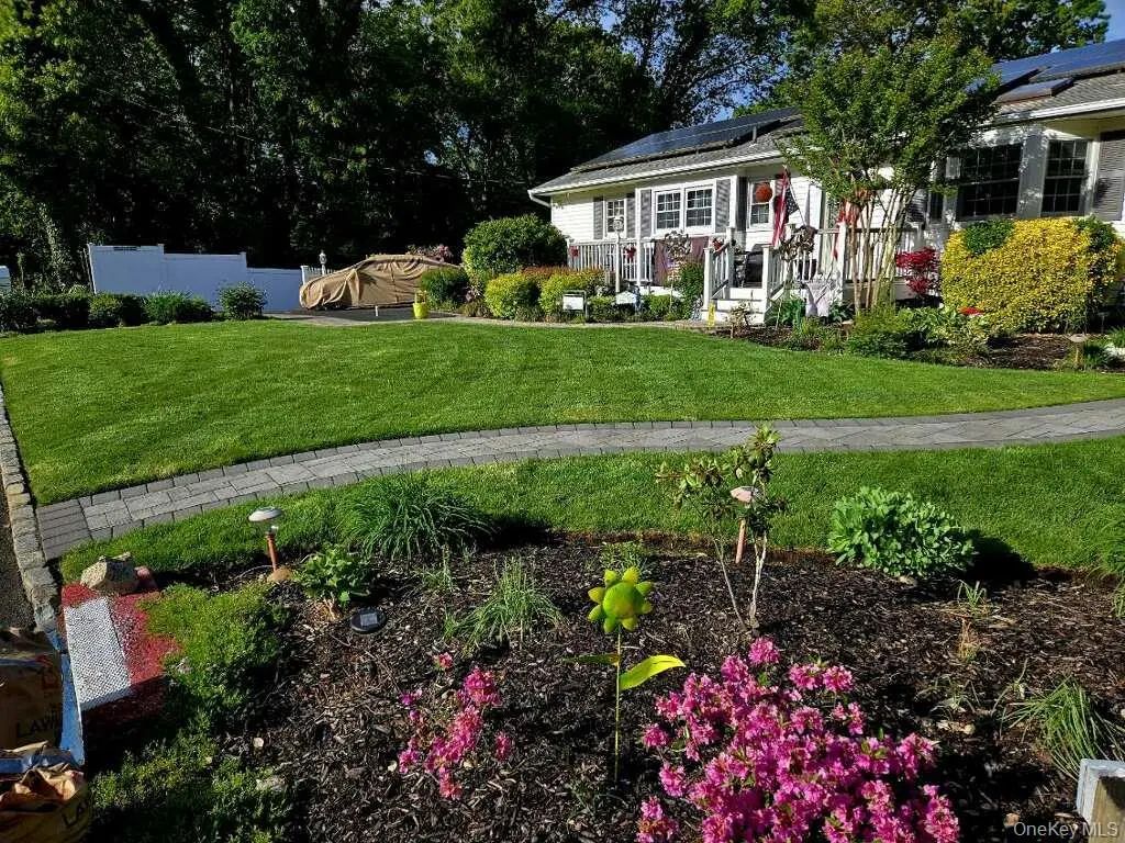 115 Arlington Road, Ronkonkoma