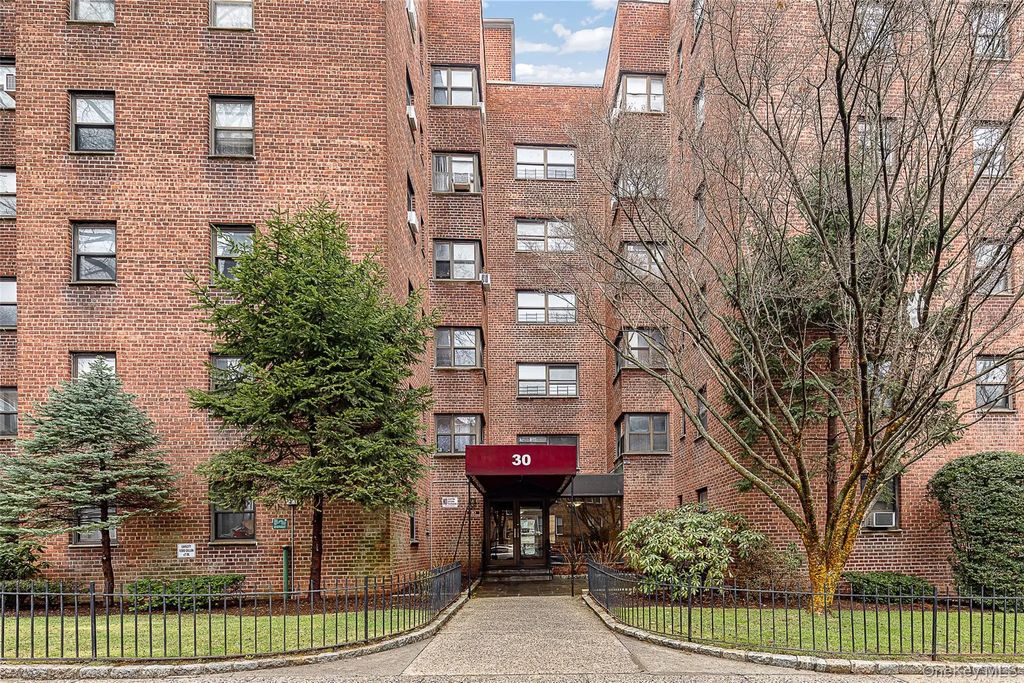 30 Fleetwood Avenue # 2e, Mount Vernon