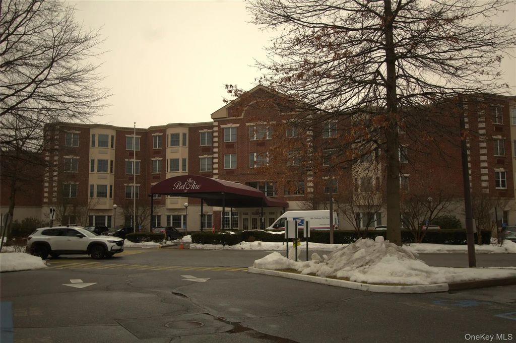 50 Merrick Avenue 118, East Meadow
