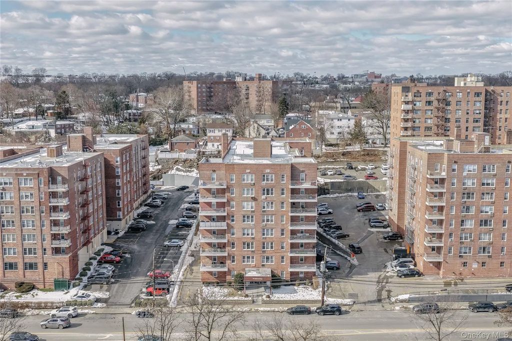 345 Bronx River Road # 4d, Yonkers