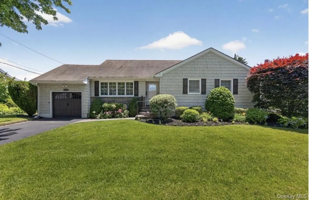 1468 Tyler Avenue, East Meadow