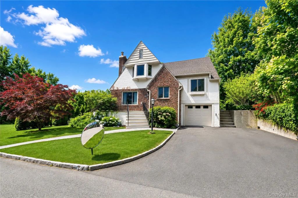 10 Cherry Avenue, New Rochelle