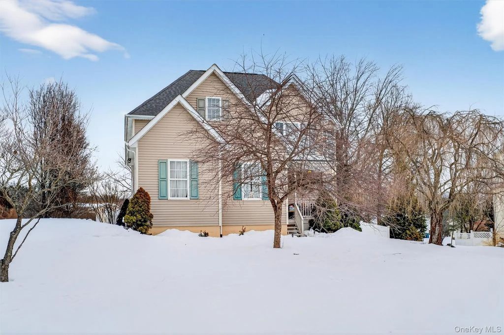 32 Woodstock Lane, Middletown