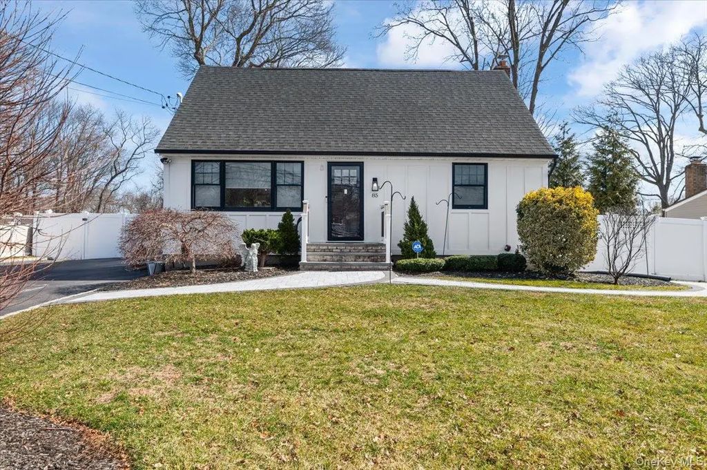 85 Joline Road, Port Jefferson Station