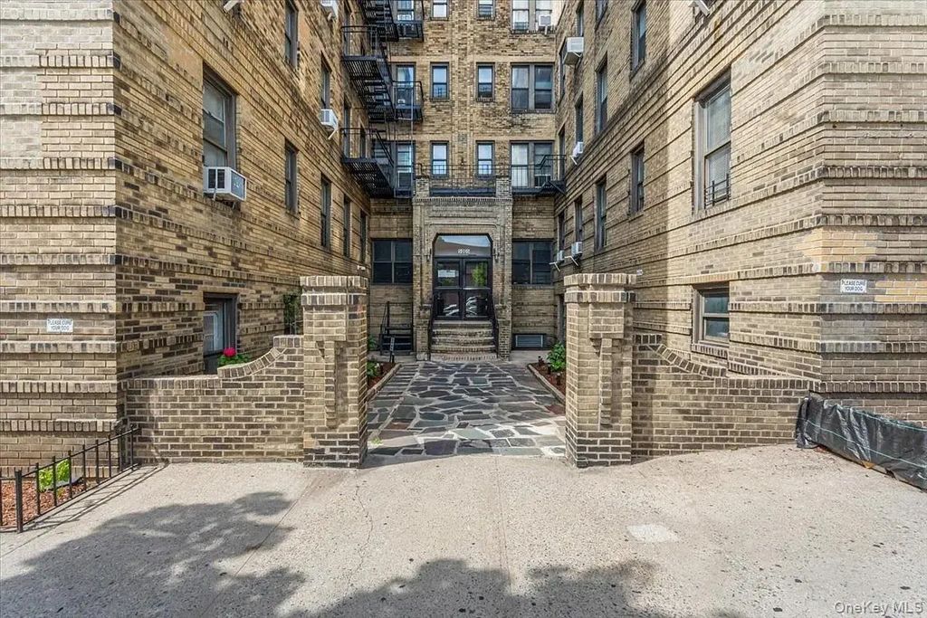 50-05 43rd Avenue # 1k, Woodside
